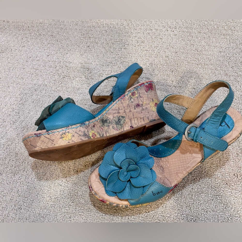 BOC Fiore Cork Wedge Turquoise color Sandal, Size 8/39